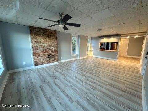 Building Photo - "Spacious 3-Bedroom Gem at 57 1/2 Saratoga...