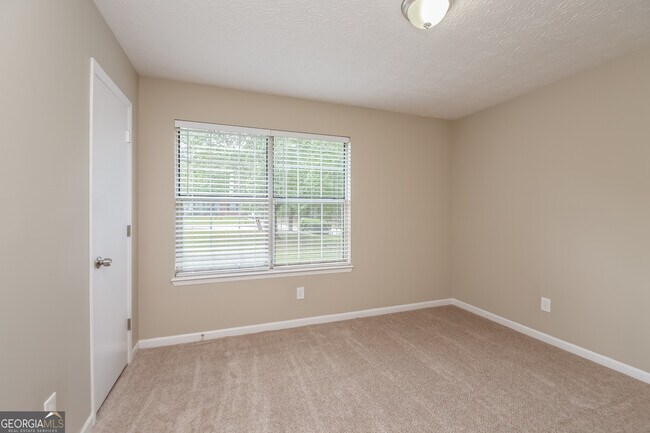 Building Photo - 10284 Briarbay Loop