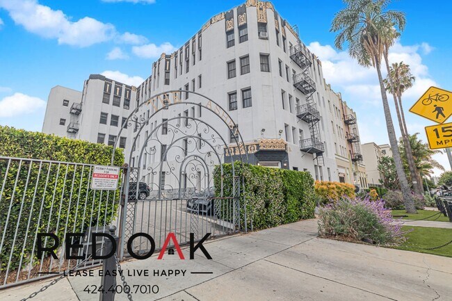 Building Photo - 808 S Hobart Blvd