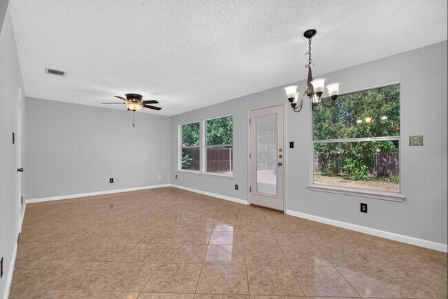 Building Photo - 1410 Green Terrace Dr