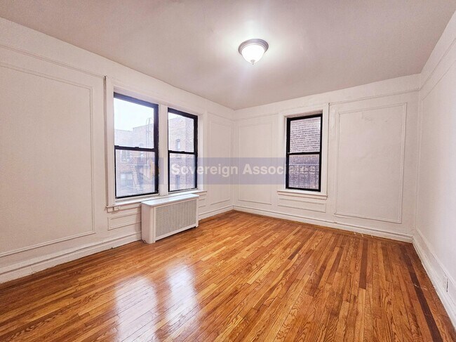 Building Photo - 134 Haven Avenue