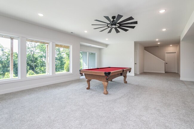 Building Photo - Luxury Breckenridge Park Home