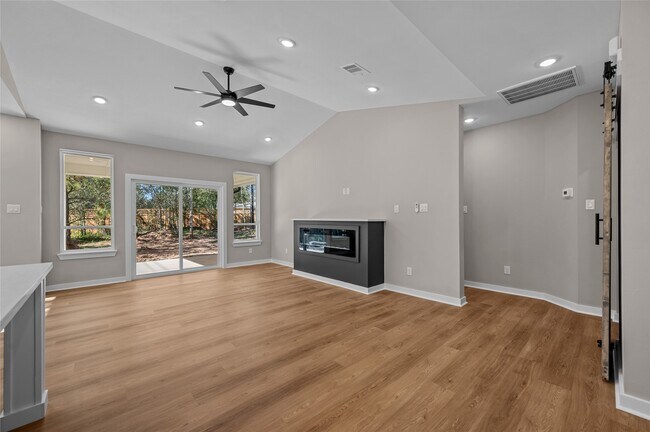 Building Photo - 28407 Champion Oaks Dr