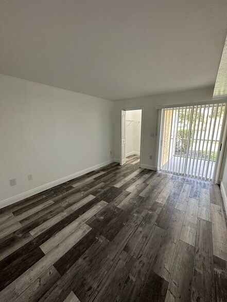 Building Photo - 2341 NW 33rd St