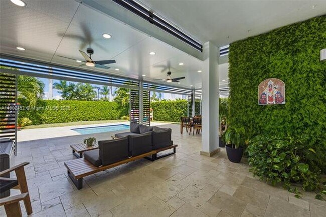 Building Photo - 10359 NW 67th Terrace