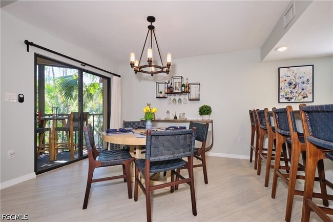 Building Photo - 15121 Bagpipe Way