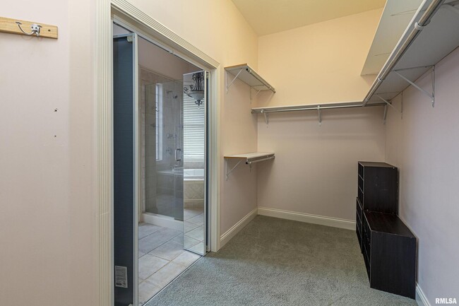 Building Photo - 3115 W Striegel Rd