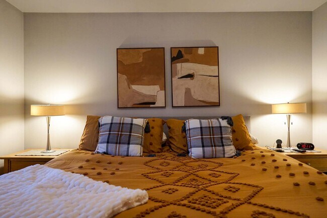 Building Photo - First Time on the Market