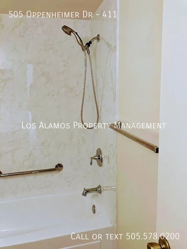 Building Photo - 505 Oppenheimer Dr