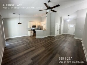 Building Photo - 4 Arbor Ln