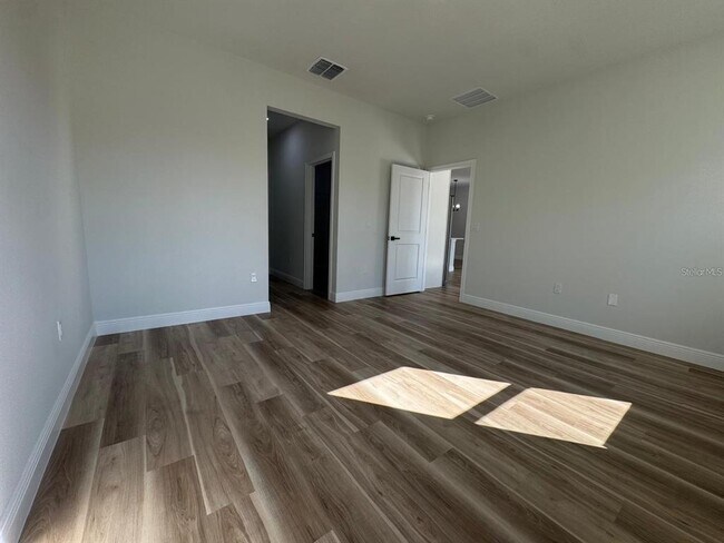 Building Photo - 2336 SW 168th Loop