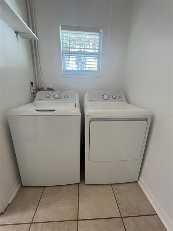 Building Photo - 2220 Amherst Ave