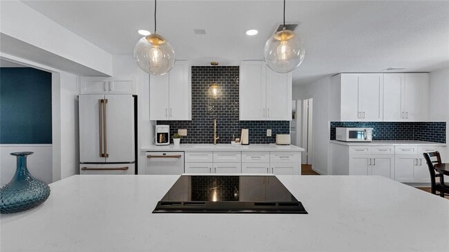Building Photo - 7507 Stonecliff Dr