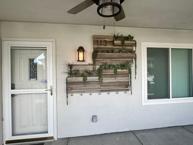 Building Photo - Beautiful 2-bedroom, 2-bathroom condo along the Colorado River