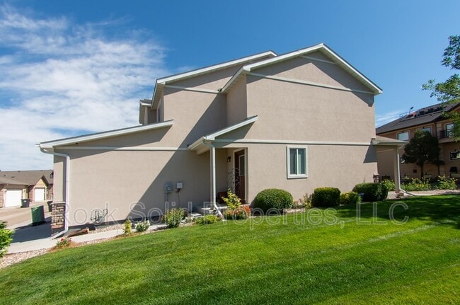 Building Photo - 1031 Old Town Ln