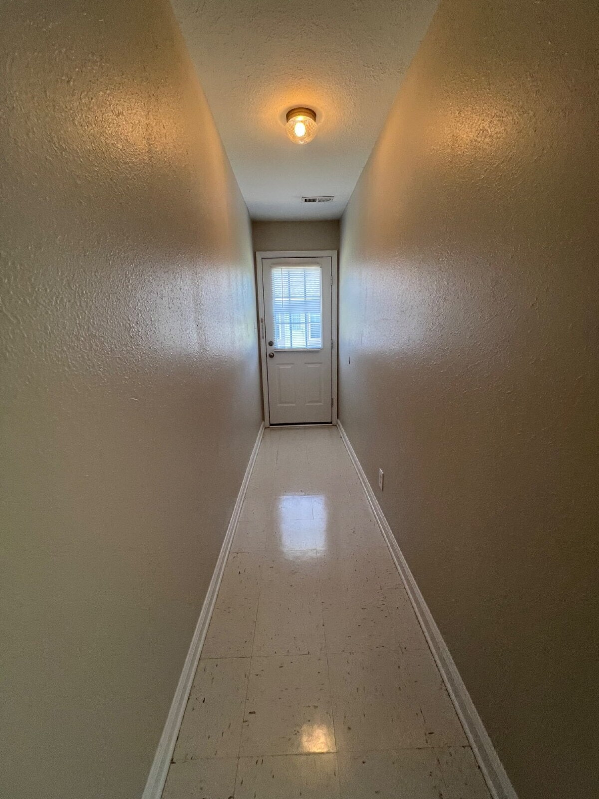 Building Photo - 9063 Pembroke Oak Grove Rd