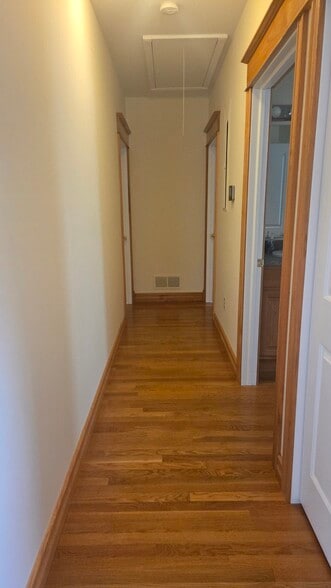 Building Photo - 559 Minor St