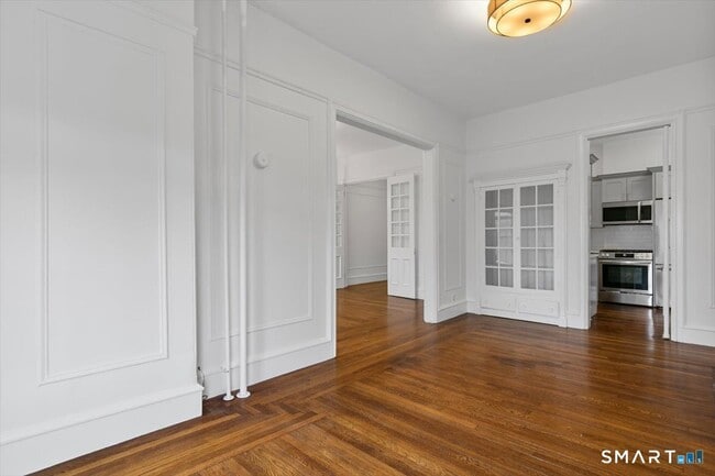 Building Photo - 284 Orange St