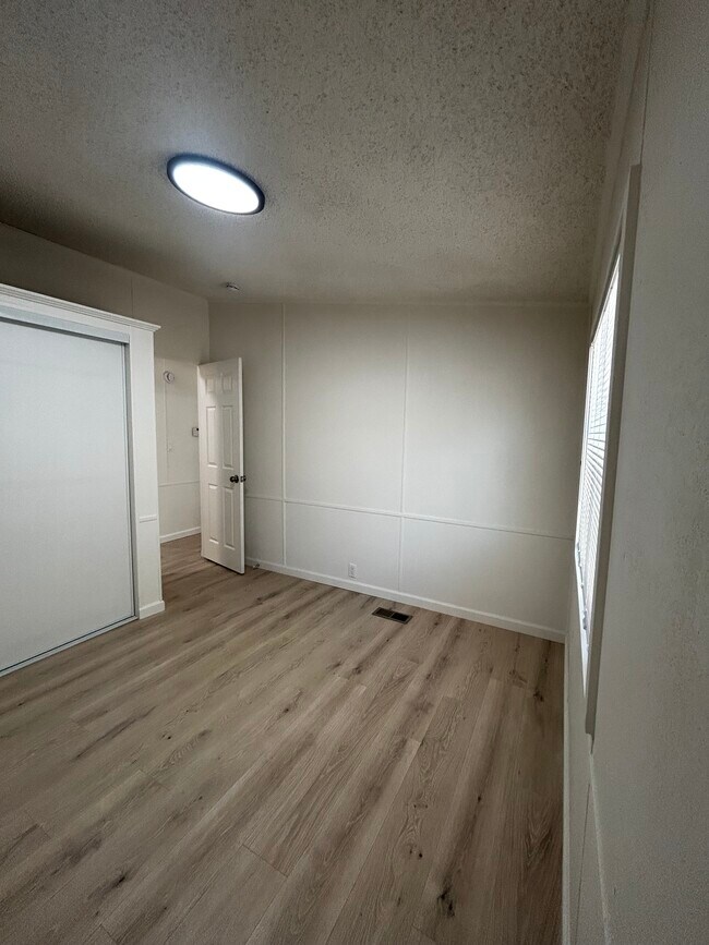 Building Photo - 1790 E Timberline Way
