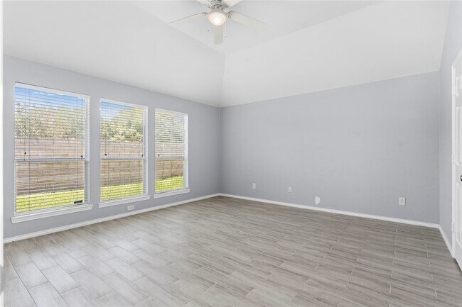 Building Photo - 11047 Pierce Valley Dr