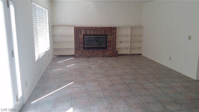 Building Photo - 1513 War Paint Dr