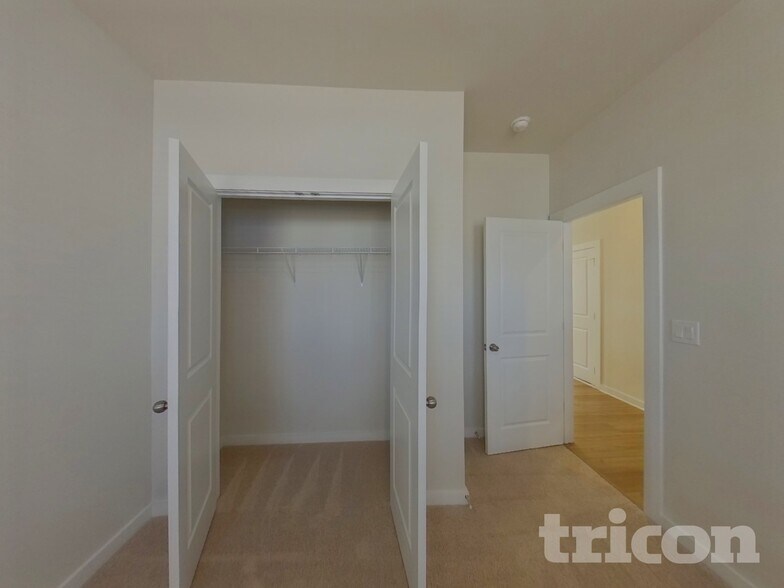 Building Photo - 517 Mountain Vw Dr