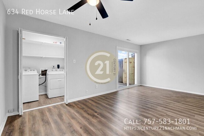 Building Photo - 634 Red Horse Ln