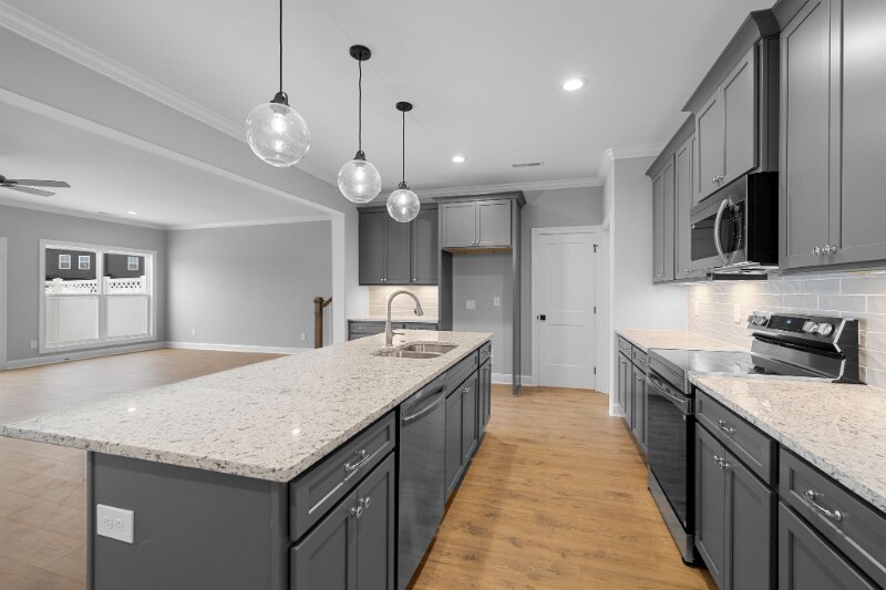 Building Photo - 1909 Gracie Bug Lp