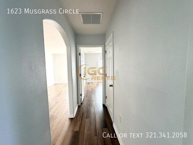 Building Photo - 1623 Musgrass Cir