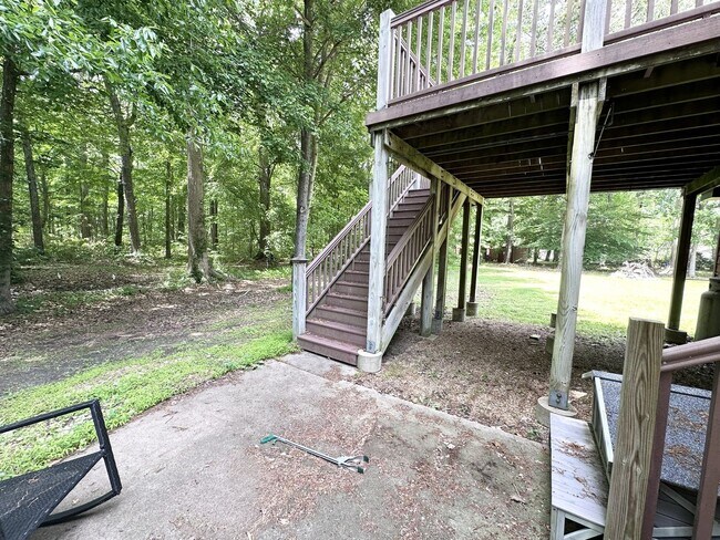 Building Photo - Updated Country Retreat with Modern Finishes & Peaceful Pungo Living