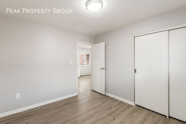 Building Photo - 639 Riverview Dr