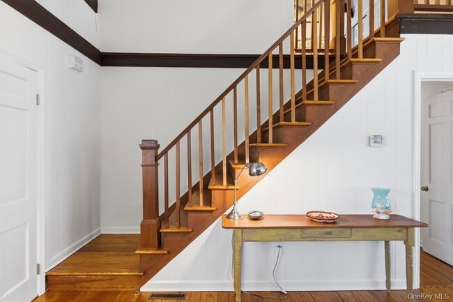 Building Photo - 3 Foster Ave