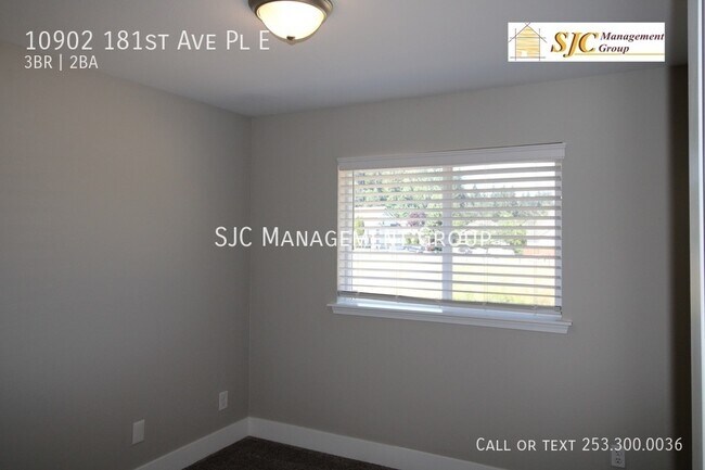 Building Photo - 10902 181st Ave Pl E