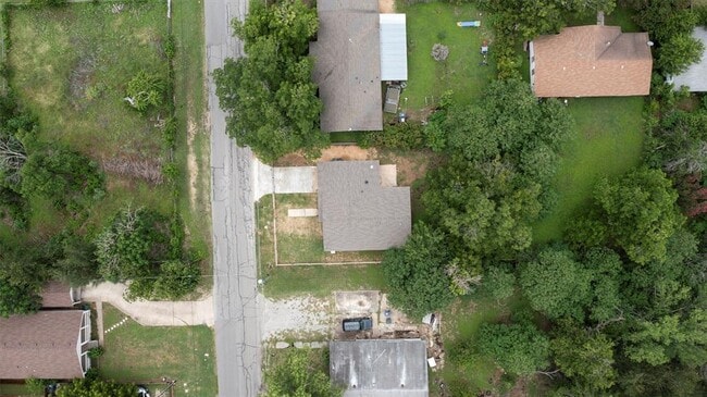 Building Photo - 1216 Jones St