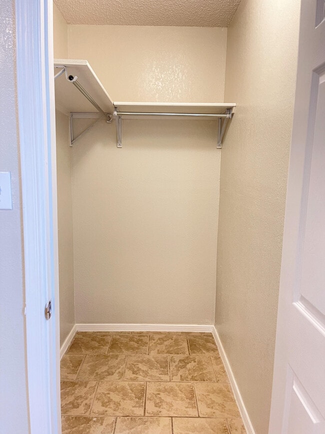 Building Photo - 4016 Moonlight Ave