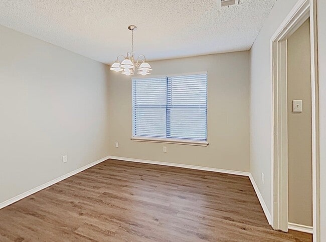 Building Photo - 16920 SE 183rd Pl