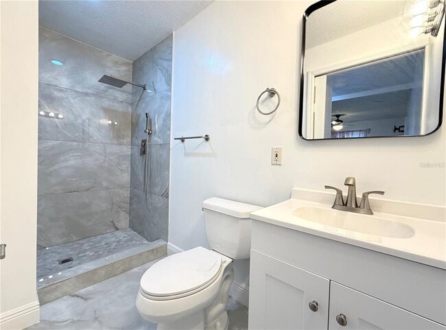 Building Photo - 6310 Lake Underhill Rd