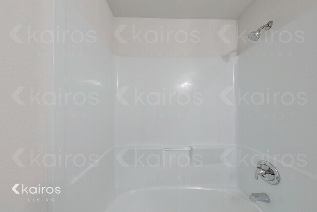 Building Photo - 826 Wilmington Pkwy