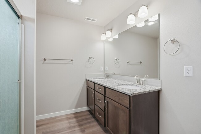 Building Photo - 2067 W Alsea Ave