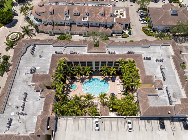 Building Photo - 1365 Vía De Pepi