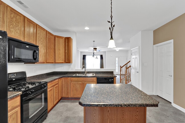 Building Photo - 131 Lady Bug Dr