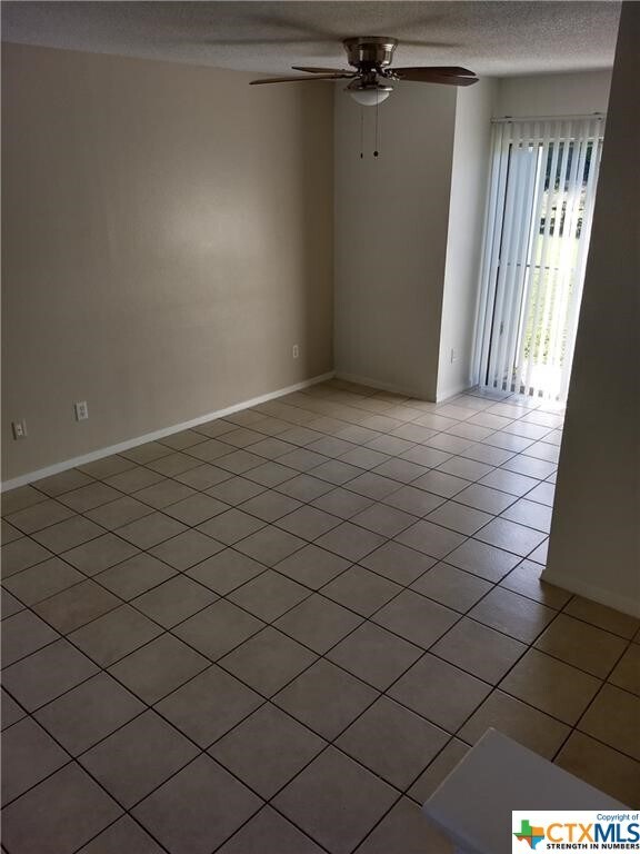 Building Photo - 1540 Katy St