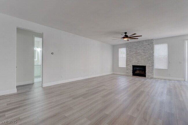 Building Photo - 72 Dollar Pointe Ave