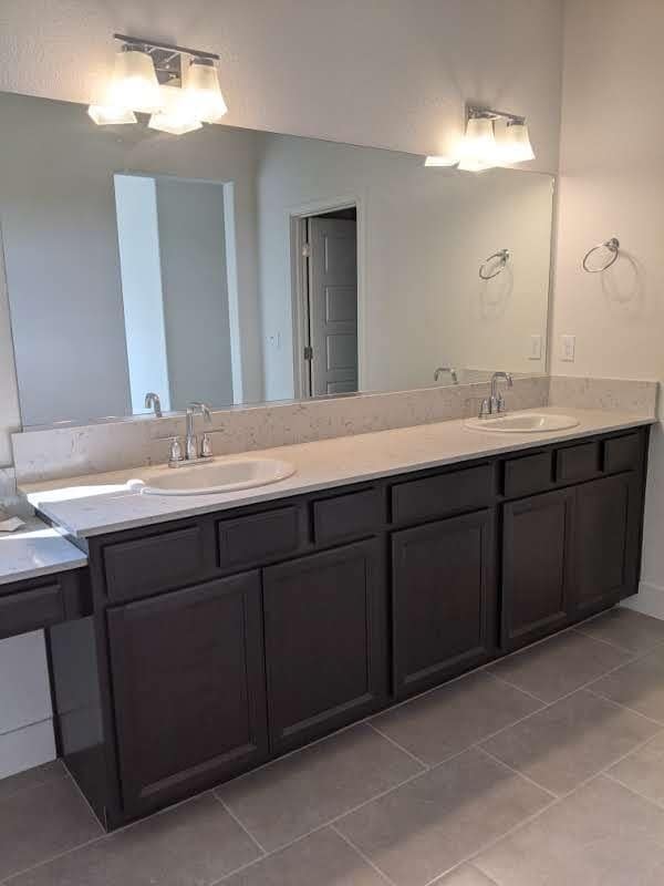 Building Photo - 2312 Vaca Way