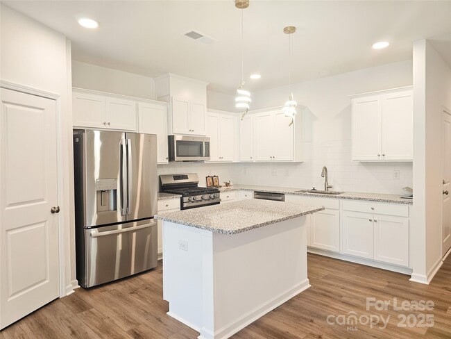 Building Photo - 2744 Yeager Dr NW