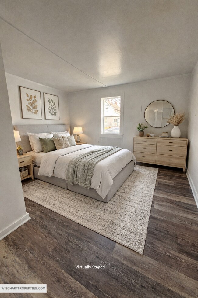 Building Photo - 933 1/2-933 1/2 W Wayne St