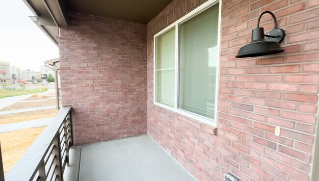 Building Photo - 13866 Vispo Way