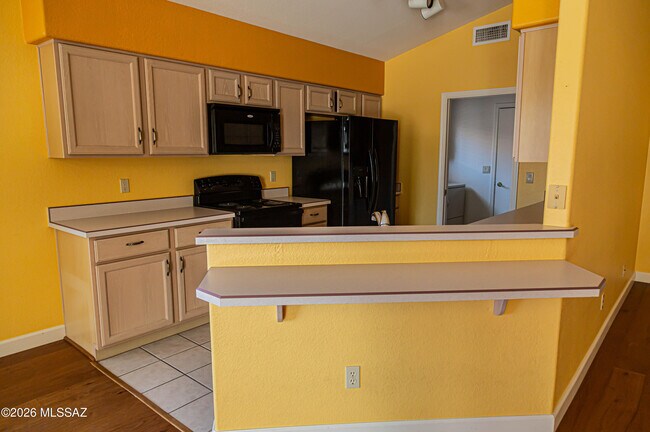 Building Photo - 11146 N Desert Flower Dr