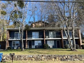 Building Photo - Sweetland Quad