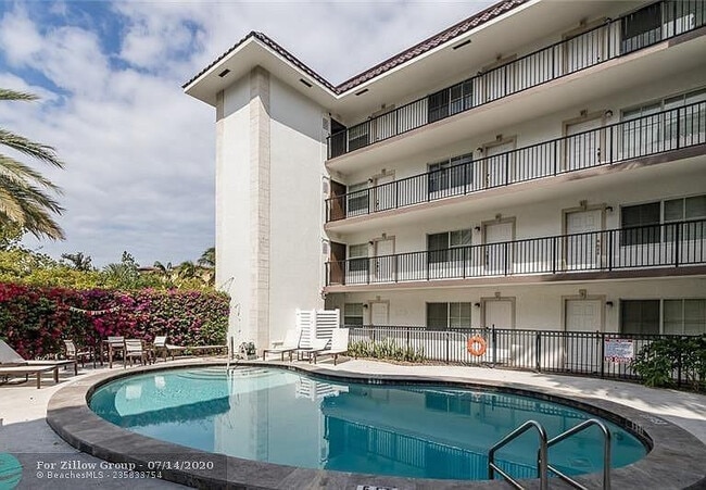 Building Photo - 924 SE 2nd St